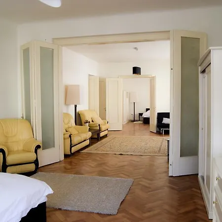 Museum Square Cluj-napoca Apartament Kluż-Napoka